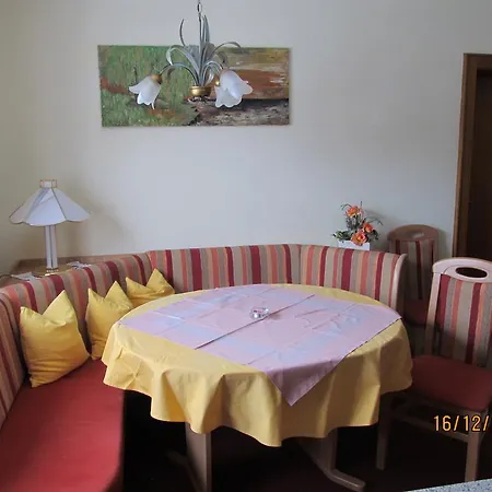 Haus Vogelsberger Lägenhet Fulpmes
