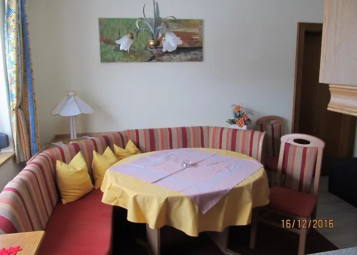 Haus Vogelsberger Apartamento Fulpmes